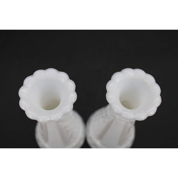 Vintage Anchor Hocking White Milk Glass Bud Vase Stars & Bars 5-7/8" Set Of Two - Picture 3 of 4